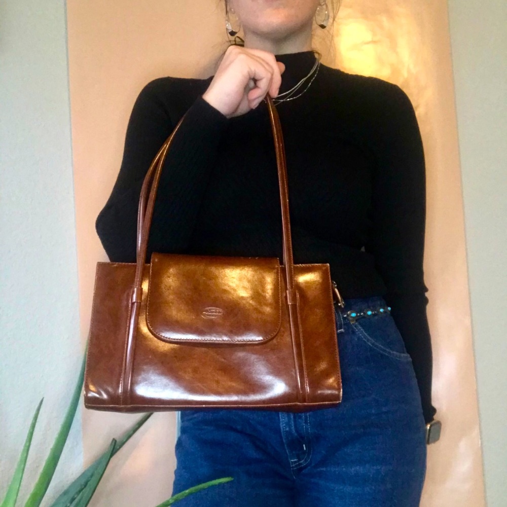 Lucia Tommas Brown Leather Bag